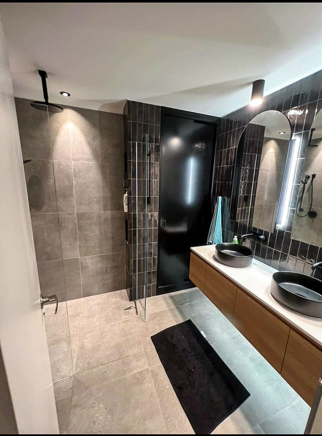 Renovated bathroom, Double Vanity Ensuite